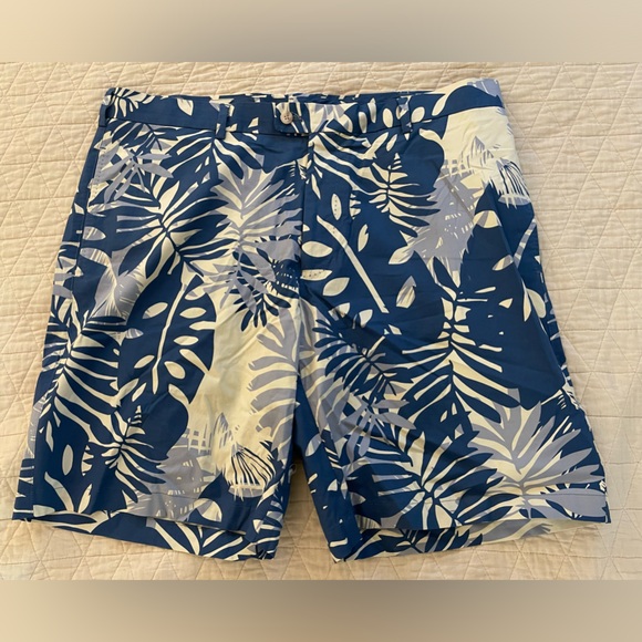 PETER MILLAR Palm Fronds Print Flat Front Cotton Shorts in Blue Size 38 $110 - Picture 3 of 5
